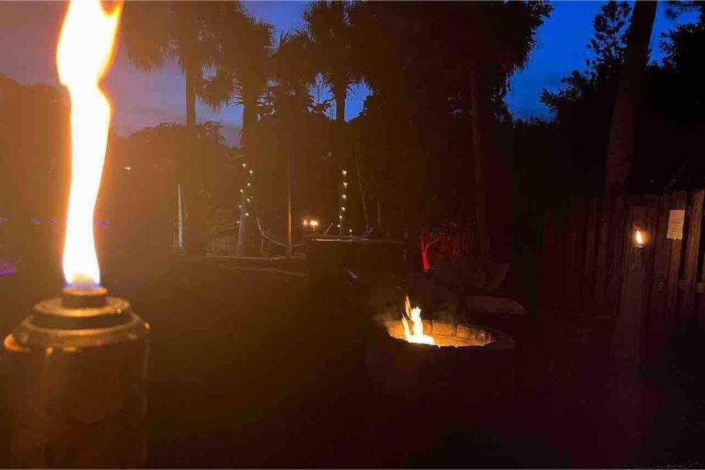 Willa Poolside Cocoa Oasis w/ Tiki Bar! Frontenac Zewnętrze zdjęcie